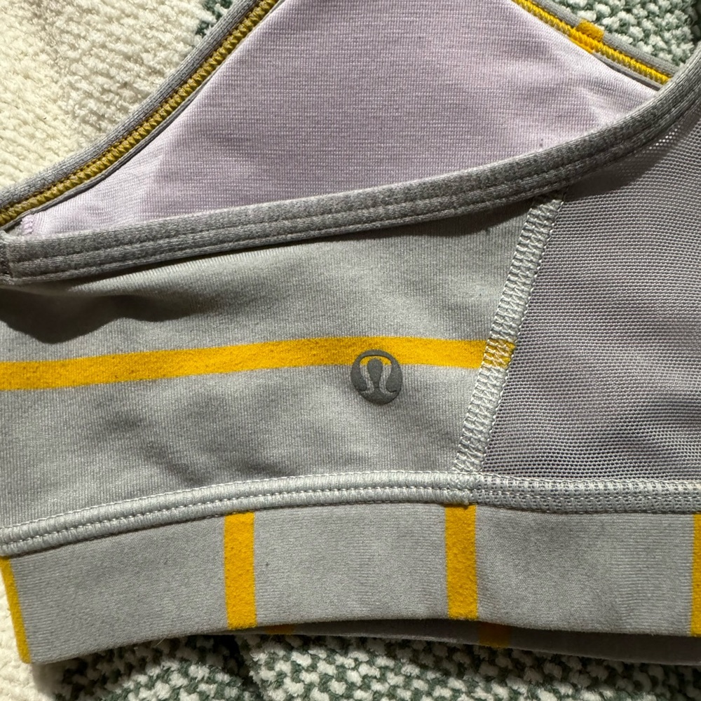 Lululemon Sports bra